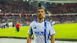 Schalke doživio težak poraz, a onda je Džeko stao pred kameru: "Ostalo je još malo alkohola..."